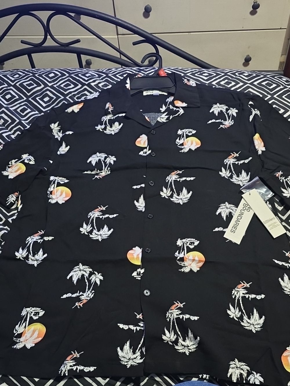 No Boundaries Black Hawaiian Sunset Print Short-Sleeve Button-Down Shirt